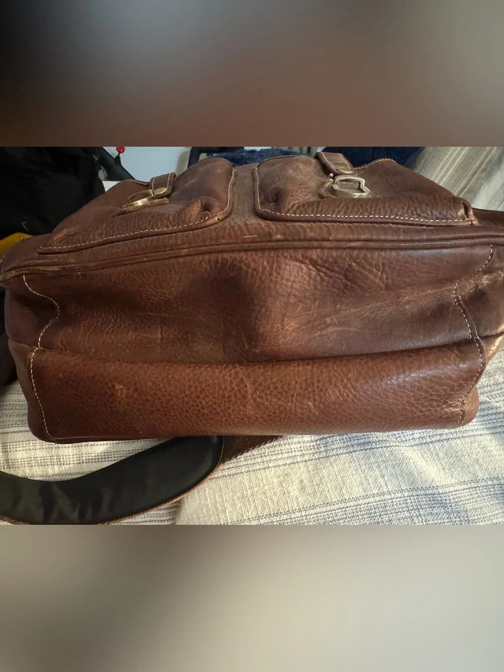 Duluth Trading Leather Messenger Bag - Brown